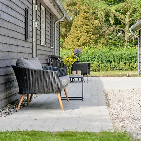 Emmalina - 1-3km From The Sea By Interhome Nyaraló *