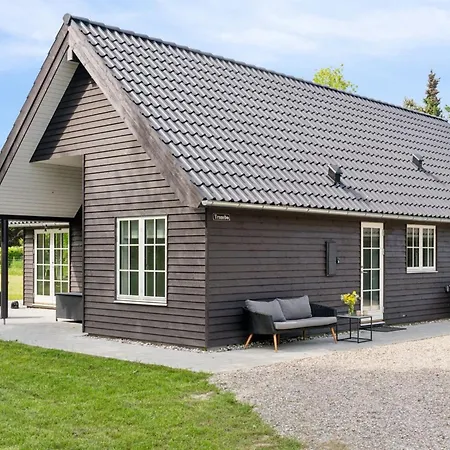 Emmalina - 1-3km From The Sea By Interhome