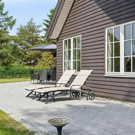 Emmalina - 1-3km From The Sea By Interhome