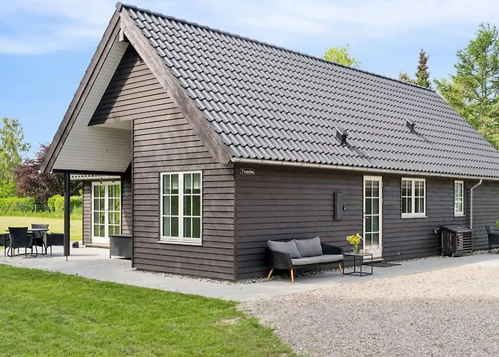 Emmalina - 1-3km From The Sea By Interhome